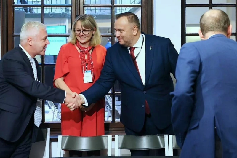 Deklaracja regionów węglowych z podpisem marszałka woj. śląskiego